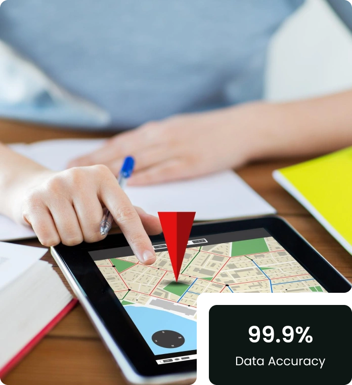 adtrack-benefit Person interacts with a tablet